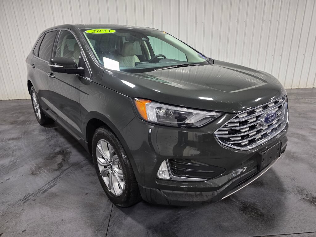 Used 2023 Ford Edge Titanium w/ Cargo Accessory Package AWD/4WD image 2