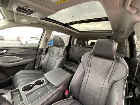 New 2026 Acura MDX w/ Advance Package AWD/4WD image 11