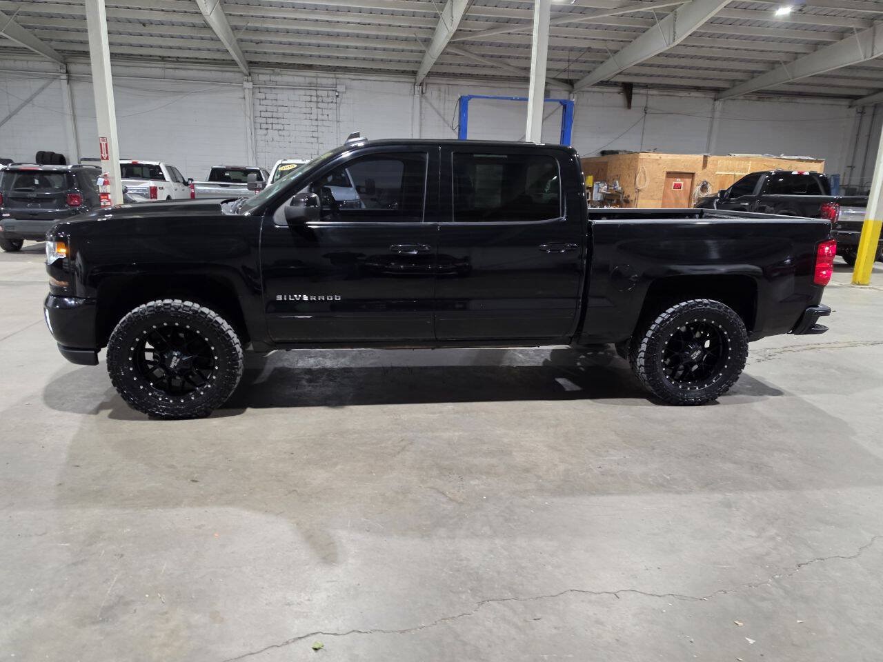 Used 2016 Chevrolet Silverado 1500 LT w/ All Star Edition AWD/4WD image 5