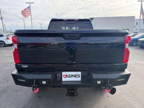 Used 2021 Chevrolet Silverado 2500 LTZ w/ LTZ Plus Package image 4