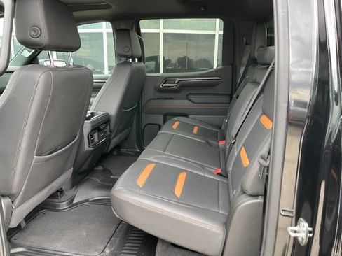 Certified 2024 GMC Sierra 1500 AT4 w/ Technology Package AWD/4WD image 14