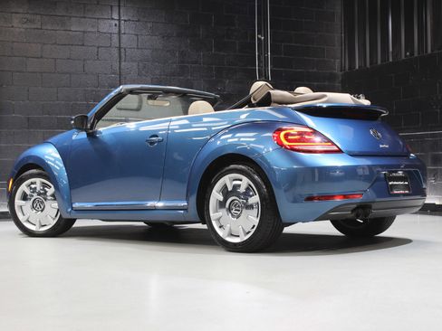 Used 2018 Volkswagen Beetle 2.0T SE w/ SE Premium Package image 53