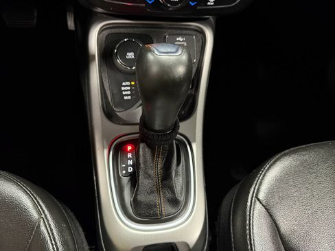 Used 2021 Jeep Compass Latitude AWD/4WD image 46