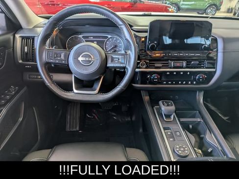 Used 2023 Nissan Pathfinder SL AWD/4WD image 29
