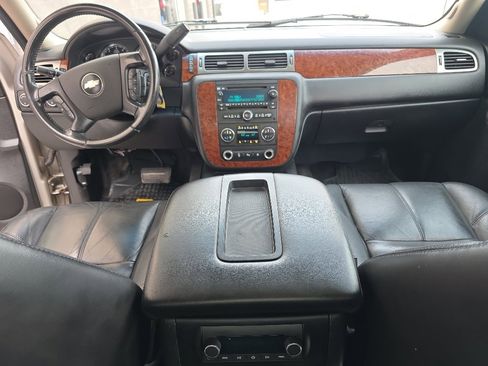 Used 2007 Chevrolet Avalanche LT w/ LT Preferred Equipment Group AWD/4WD image 9