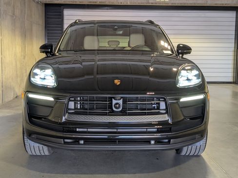 New 2026 Porsche Macan image 12