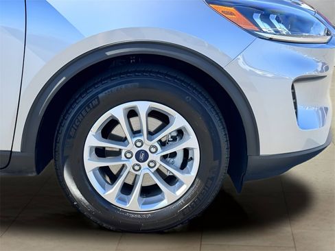 Used 2022 Ford Escape SE w/ Cold Weather Package image 41