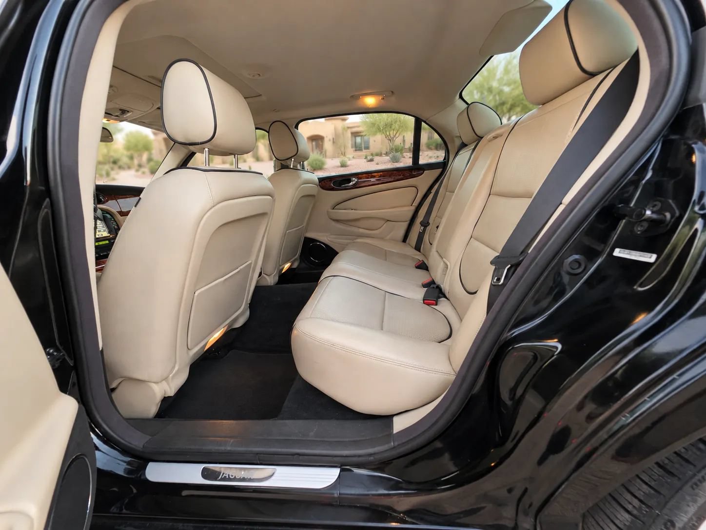 Used 2009 Jaguar XJ8 RWD image 10