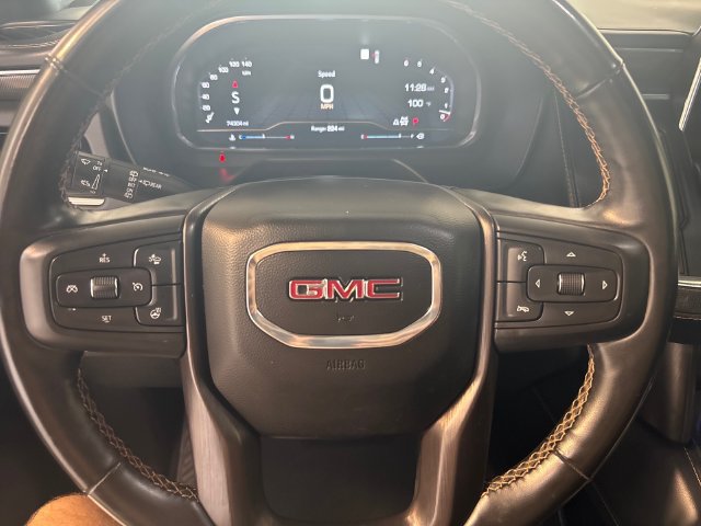 Used 2023 GMC Yukon AT4 w/ Technology Package AWD/4WD image 9