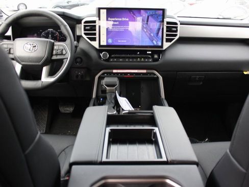 New 2025 Toyota Tundra Limited image 15