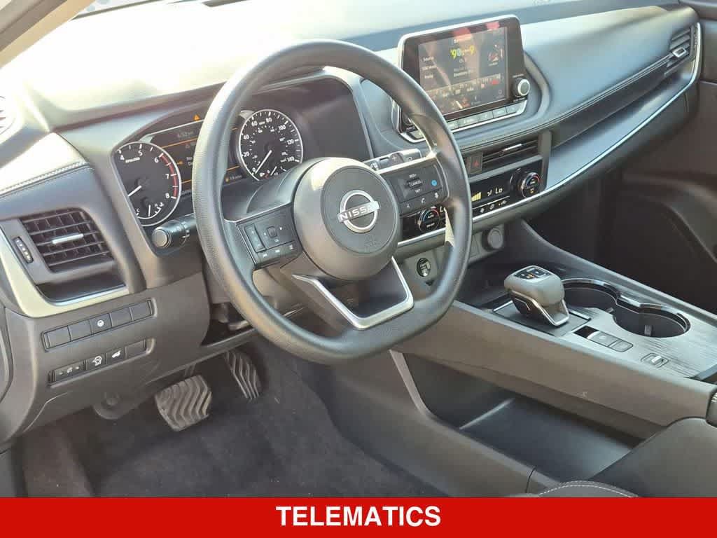 Used 2024 Nissan Rogue SV FWD image 2