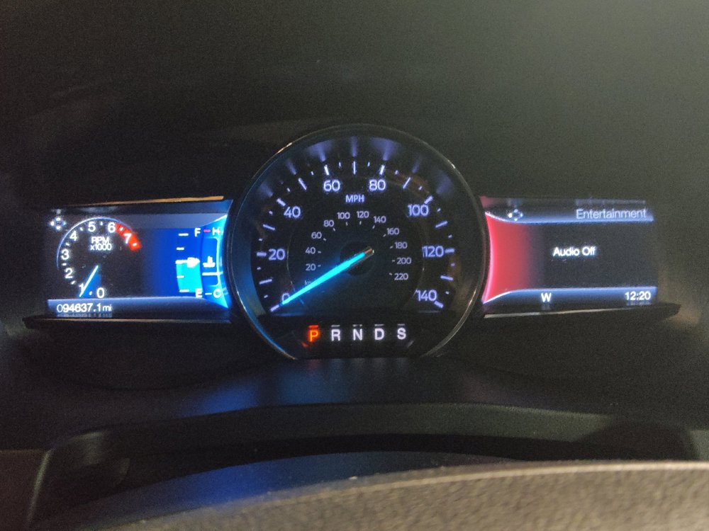 Used 2019 Ford Explorer XLT w/ Equipment Group 202A FWD image 23
