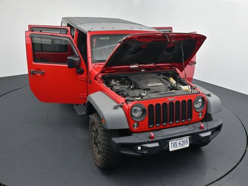 Used 2017 Jeep Wrangler Unlimited Rubicon AWD/4WD image 25