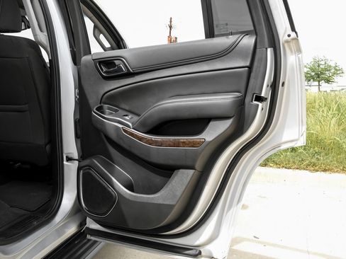 Used 2020 Chevrolet Tahoe LS RWD image 47