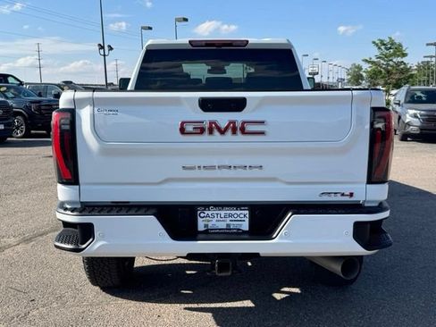 Certified 2025 GMC Sierra 2500 AT4 AWD/4WD image 4