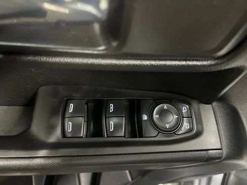 Used 2021 Chevrolet Silverado 1500 Custom AWD/4WD image 20