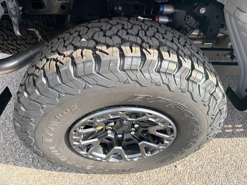 New 2026 Ford F150 Raptor w/ Equipment Group 803A Raptor R AWD/4WD image 12