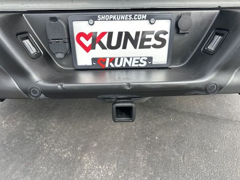 Used 2018 Ford F150 Raptor w/ Equipment Group 802A Luxury image 12