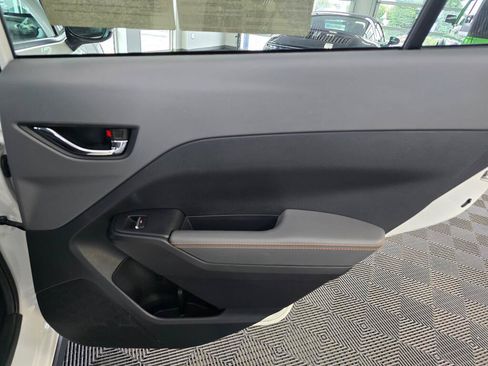 Used 2024 Subaru Crosstrek 2.5i Limited w/ Crosstrek Mirror Package AWD/4WD image 39