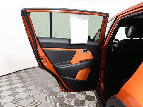 Used 2011 Kia Sportage SX w/ Premium Pkg w/Color Pkg AWD/4WD image 32