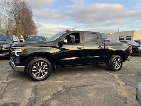 Certified 2022 Chevrolet Silverado 1500 LT image 9
