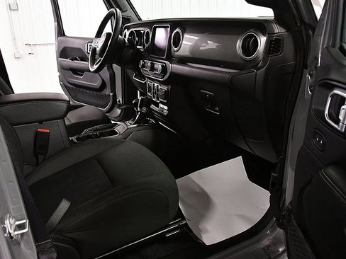 Used 2023 Jeep Wrangler Sahara image 26