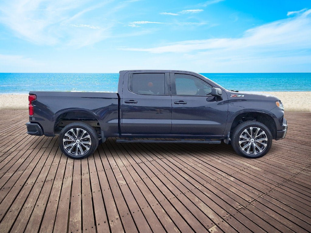 Used 2024 Chevrolet Silverado 1500 LT Trail Boss w/ Convenience Package II AWD/4WD image 4