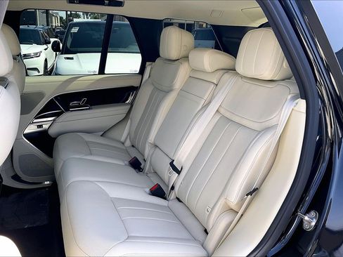 New 2026 Land Rover Range Rover SE AWD/4WD image 17