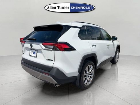 Used 2024 Toyota RAV4 Limited FWD image 4