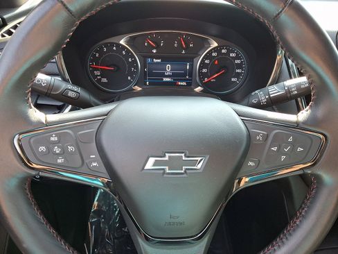 Used 2022 Chevrolet Equinox RS AWD/4WD image 19