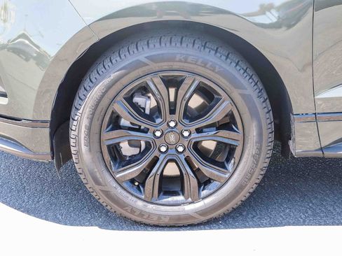 Certified 2023 Ford Edge SE w/ Black Appearance Package AWD/4WD image 9