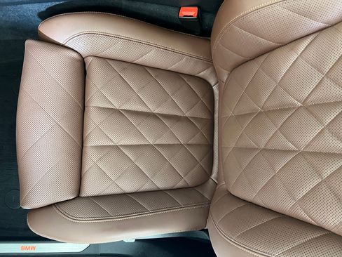 Used 2025 BMW X5 xDrive50e w/ Climate Comfort Package image 24