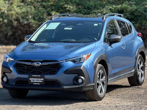 Used 2024 Subaru Crosstrek 2.0i Premium AWD/4WD image 3