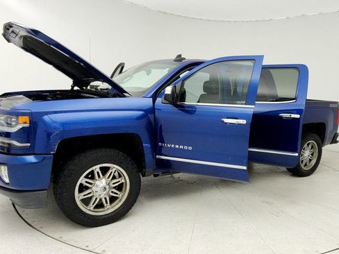 Used 2017 Chevrolet Silverado 1500 LTZ Z71 w/ LTZ Plus Package image 11