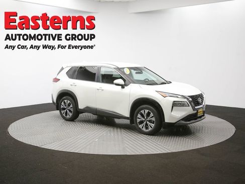 Used 2022 Nissan Rogue SV image 46