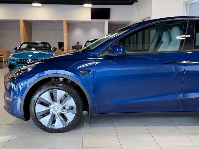 Used 2023 Tesla Model Y Long Range AWD/4WD image 8