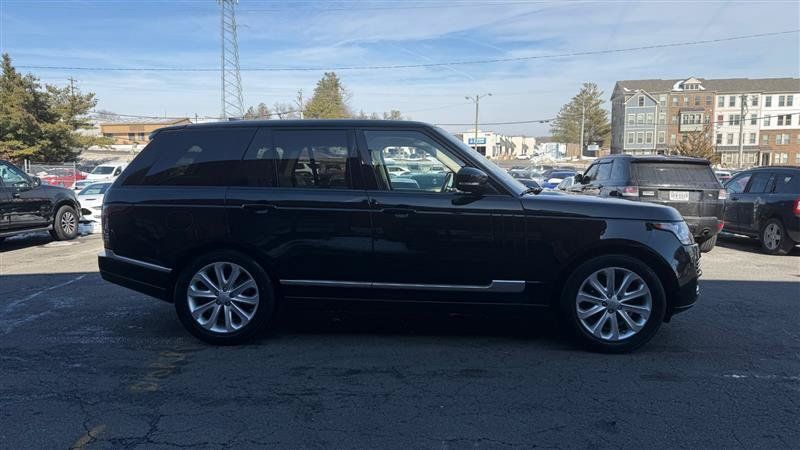 Used 2017 Land Rover Range Rover HSE AWD/4WD image 7
