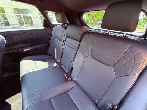 Used 2025 Lexus RX 350 Premium w/ Accessory Package (Z1) FWD image 16