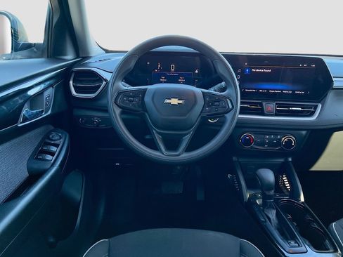 Used 2024 Chevrolet TrailBlazer LS w/ LS Convenience Package image 20