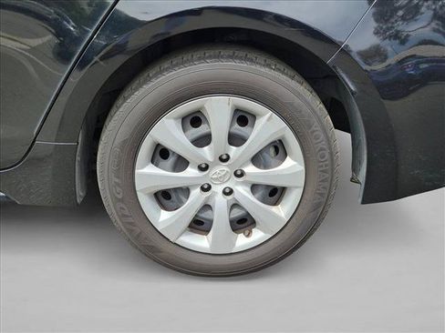 Used 2023 Toyota Corolla LE FWD image 14