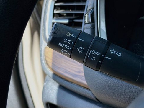 Used 2017 Honda CR-V EX image 19