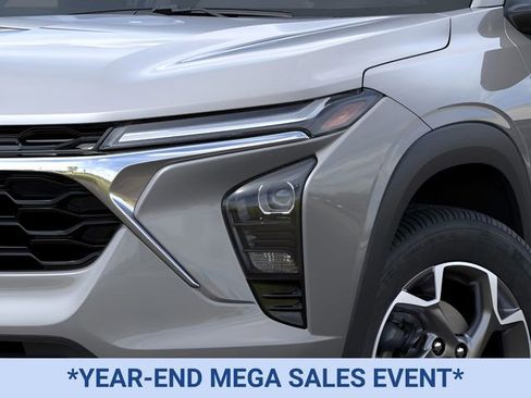 New 2026 Chevrolet Trax LT w/ Driver Confidence Package image 10