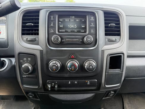 Used 2017 RAM 2500 Tradesman w/ Chrome Appearance Group AWD/4WD image 18