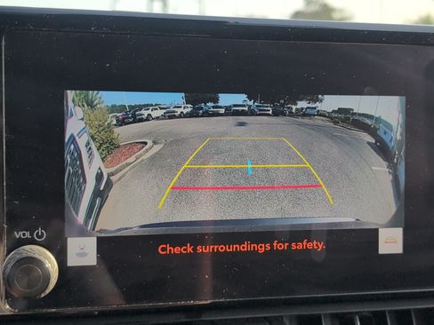 Used 2024 Toyota RAV4 XLE AWD/4WD image 19