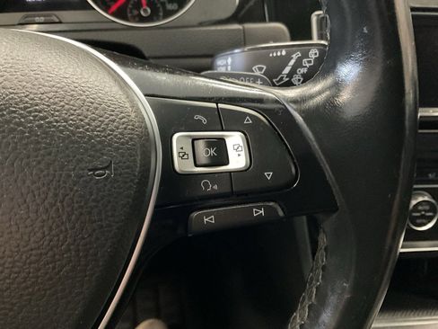 Used 2015 Volkswagen Golf TDI SEL image 13