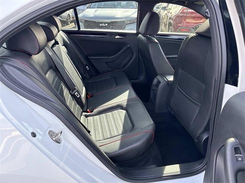 Used 2015 Volkswagen Jetta GLI SEL image 11
