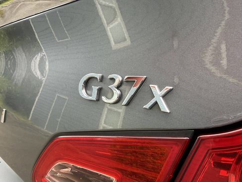 Used 2010 INFINITI G37 x Sedan w/ Premium Pkg AWD/4WD image 27