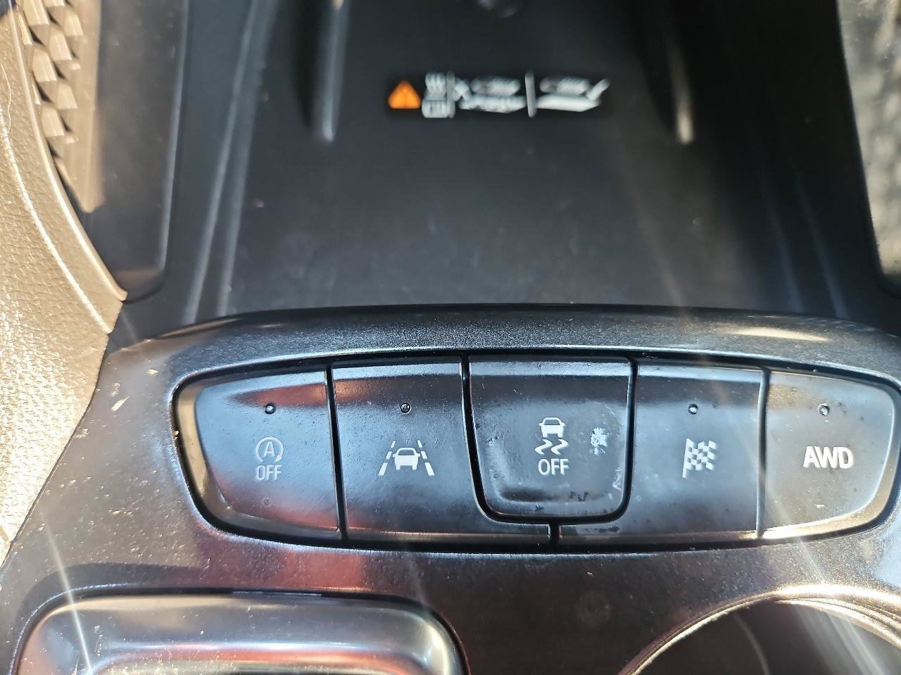 Used 2025 Chevrolet TrailBlazer LT w/ Convenience Package AWD/4WD image 35