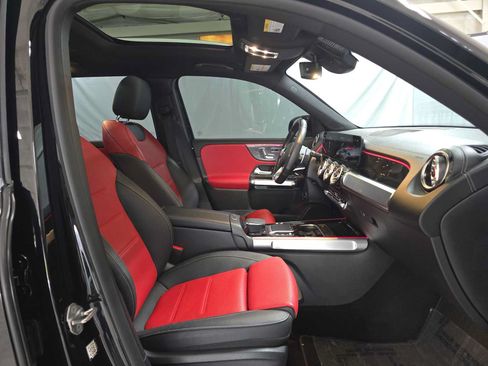 Used 2022 Mercedes-Benz GLB 35 AMG 4MATIC image 10