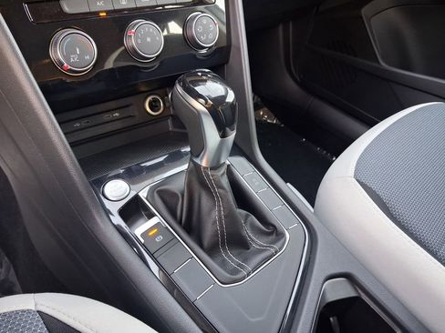 New 2026 Volkswagen Taos S image 9